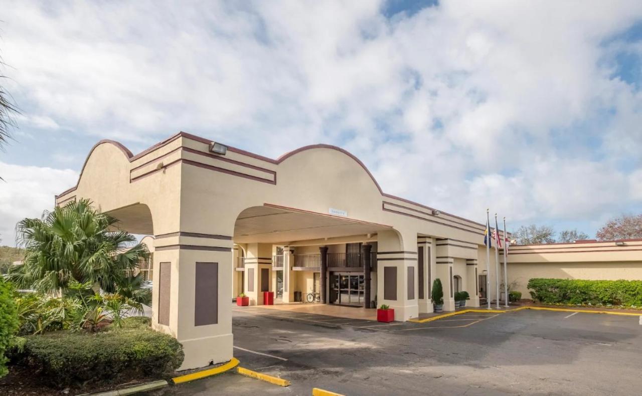 Days Inn By Wyndham Neptune Beach Jacksonville Beach Eksteriør billede